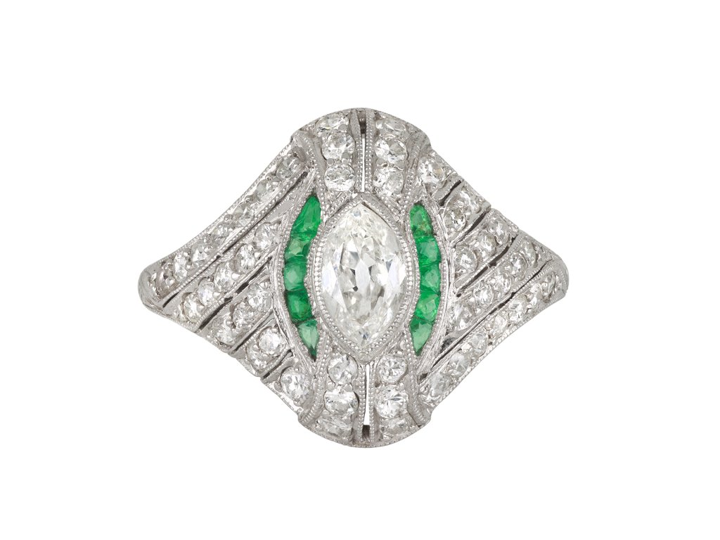 Edwardian diamond and emerald cluster ring, English, circa 1910.