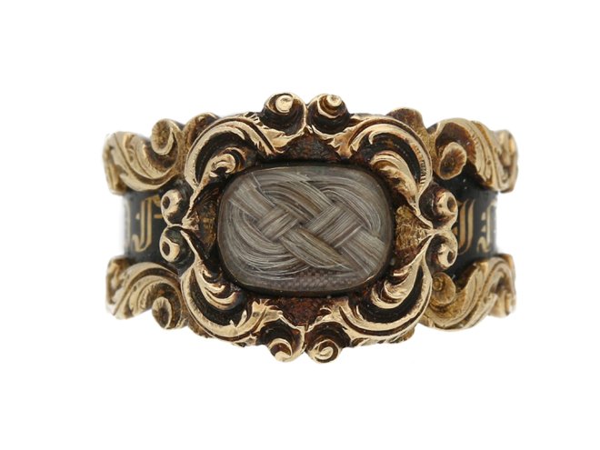 front view Antique mourning ring gold berganza hatton garden