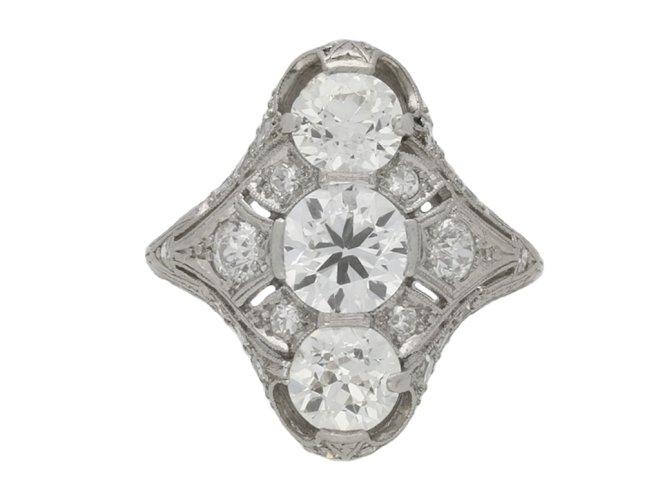 Belle Époque three stone diamond ring berganza hatton garden