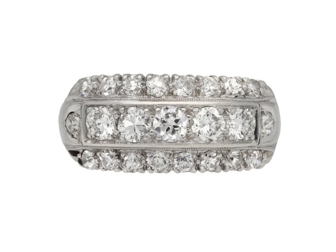 Diamond cluster ring, American berganza hatton garden