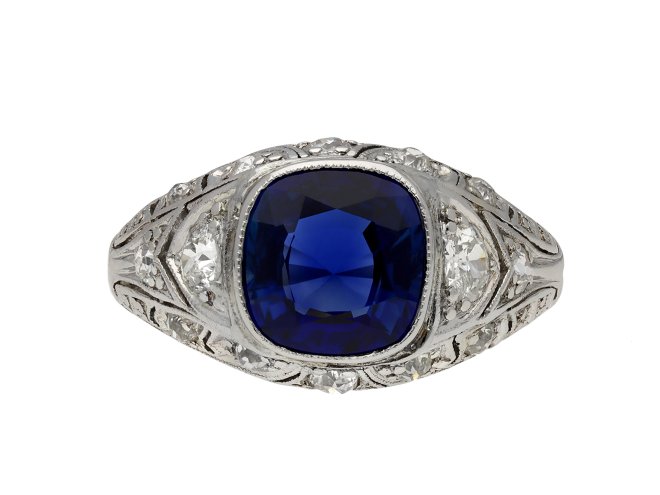 Art Deco sapphire and diamond cluster ring hatton garden