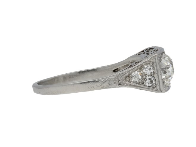 Art Deco three stone diamond ring berganza hatton garden