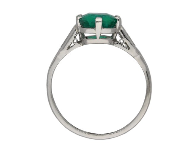 Art Deco emerald and diamond ring berganza hatton garden