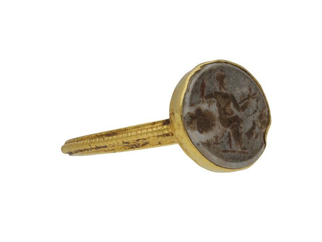 Ancient Roman intaglio ring with Jupiter berganza hatton garden