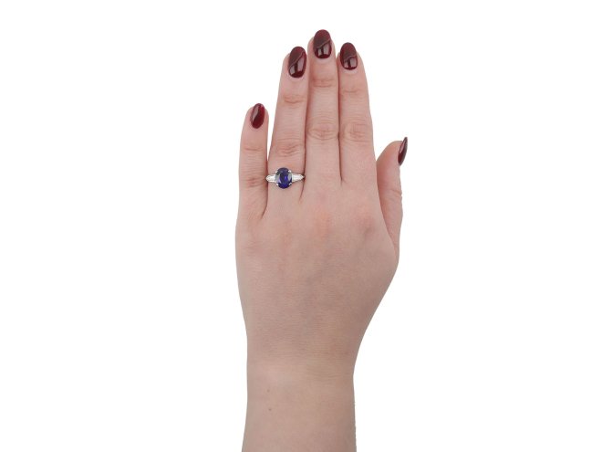 Natural Burmese sapphire and diamond ring. hatton garden