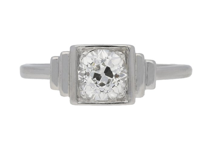 front view Art Deco solitaire diamond ring, circa 1925.