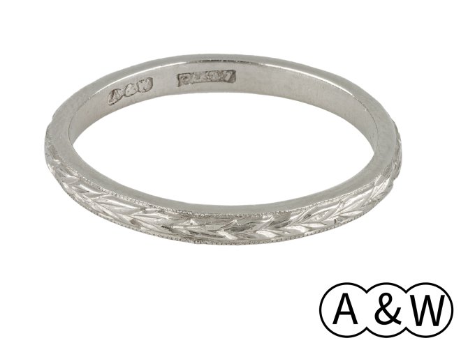 Engraved platinum wedding band, circa 1920.