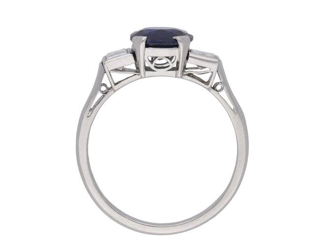 Royal Blue Burmese sapphire and diamond ring hatton garden