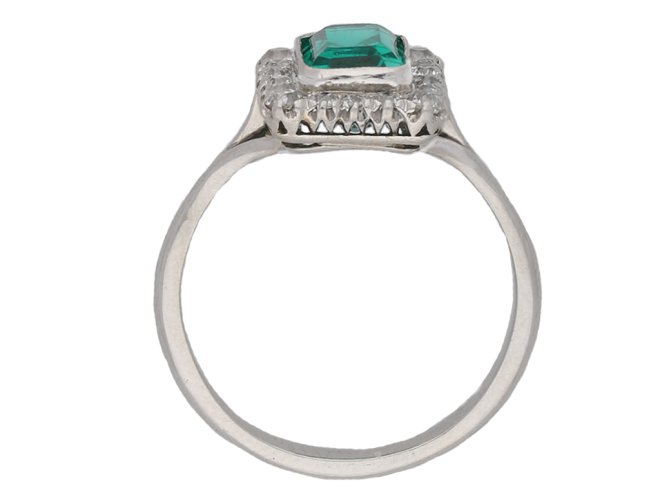 Colombian emerald and diamond cluster ring berganza hatton garden