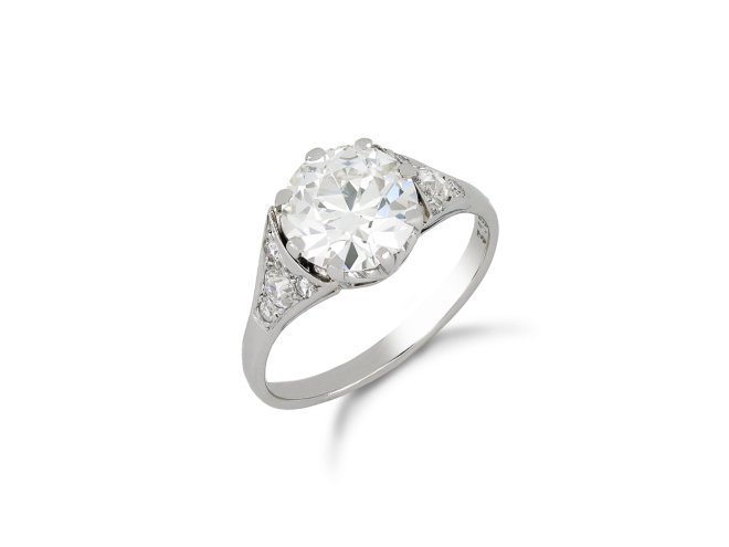 Edwardian flanked solitaire diamond ring berganza hatton garden