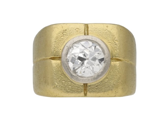 Diamond signet ring berganza hatton garden