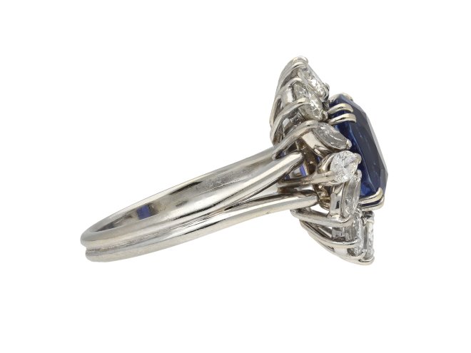 Ceylon sapphire and diamond cluster ring berganza hatton garden