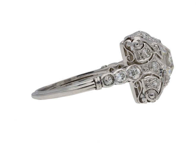 Art Deco diamond cluster ring berganza hatton garden