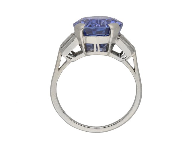 Ceylon sapphire and diamond ring berganza hatton garden