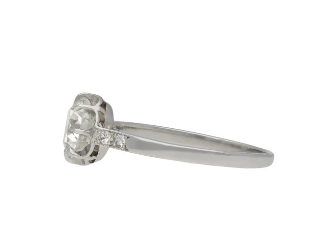 Belle Époque Diamond flanked solitaire ring hatton garden