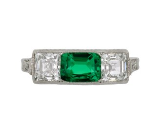 Colombian emerald and diamond ring, circa 1920. 