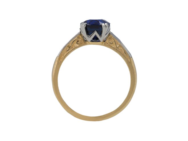 Antique sapphire solitaire ring, circa 1915. hatton garden