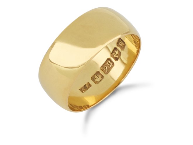 Yellow gold wedding band, English, circa 1946.