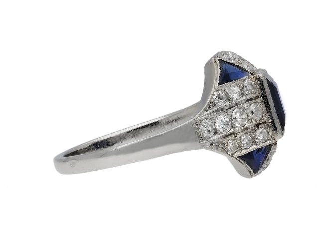 Art Deco sapphire and diamond cluster ring berganza hatton garden